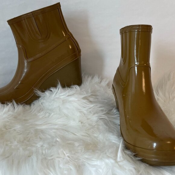 Hunter Boots, Camel, Wedge Heel, Size 7 - Picture 2 of 7